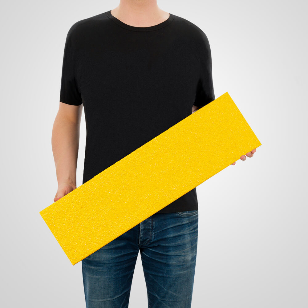 aata-treppenkantenprofil-industair-r13-selbstkl-gelb-80-x-23-x-3-cm-groessenvergleich.jpg