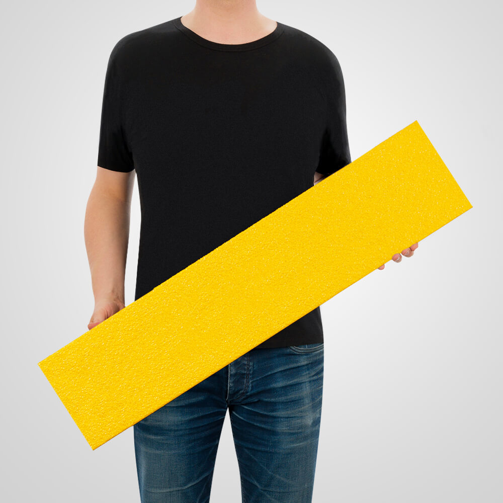 lua-treppenkantenprofil-industair-xl-gelb-r-13-gfk-100-x-23-x-3-cm-groessenvergleich.jpg