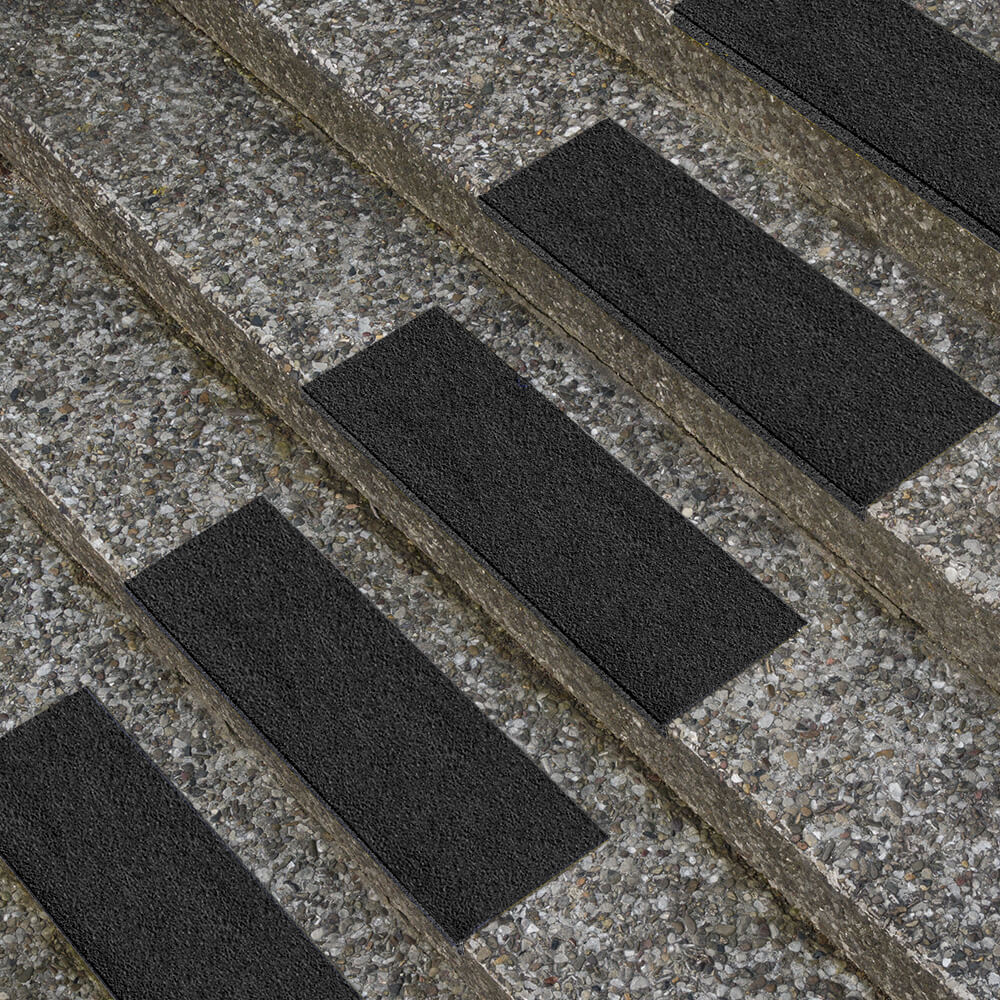 aarc-treppenkantenprofil-industair-r-13-gfk-selbstkl-schwarz-60-x-23-x-3-cm-praxis.jpg